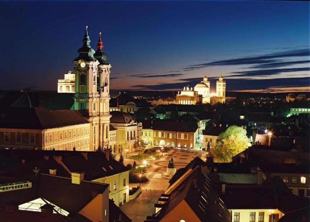 Fortuna Apartmanok Eger Exterior photo